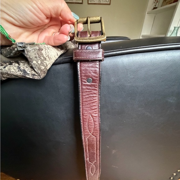 Kids' Brown Leather riding Belt with Brass Buckle - Picture 3 of 4